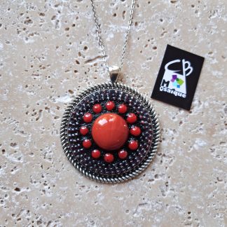 Collier rond Rouge en verre et rocaille